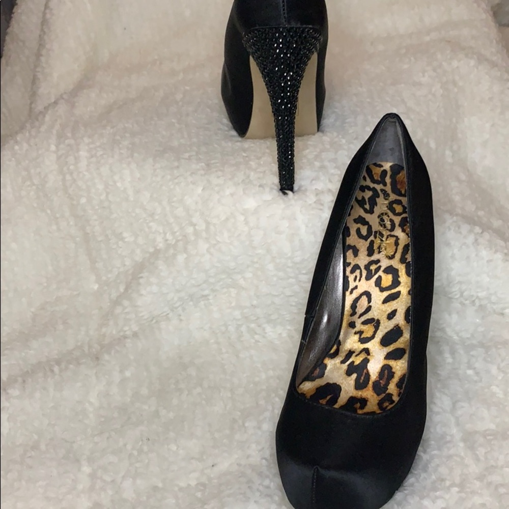 Shoe dazzle jeweled heels